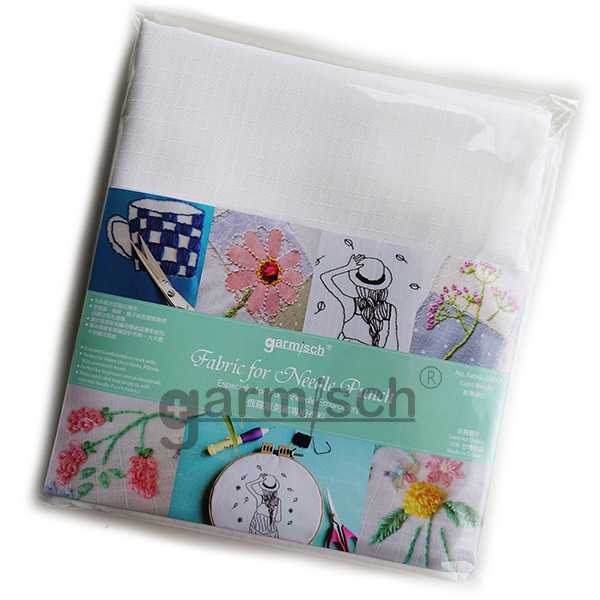 garmisch 俄羅斯刺繡專用布料 Fabric-LW02 產品包裝:清楚的作品示範大大啟發消費者的創意發想.